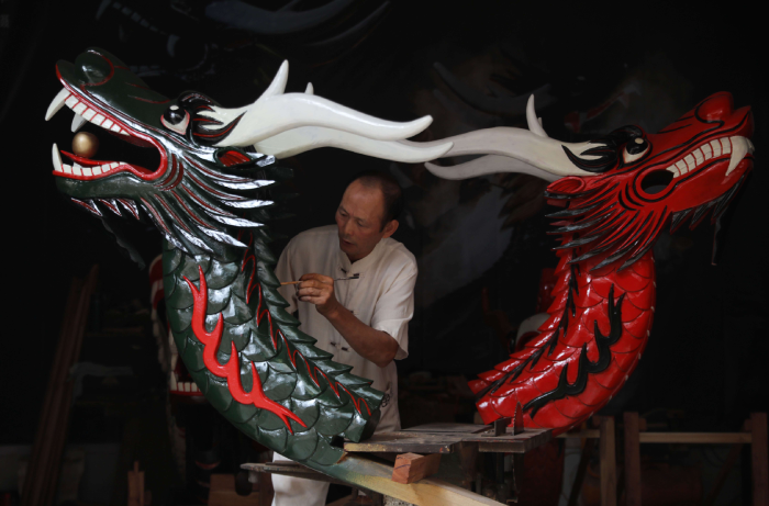 【網(wǎng)絡(luò)中國節(jié)】新中式、周邊游、非遺市集,“端午經(jīng)濟(jì)”熱氣騰騰!