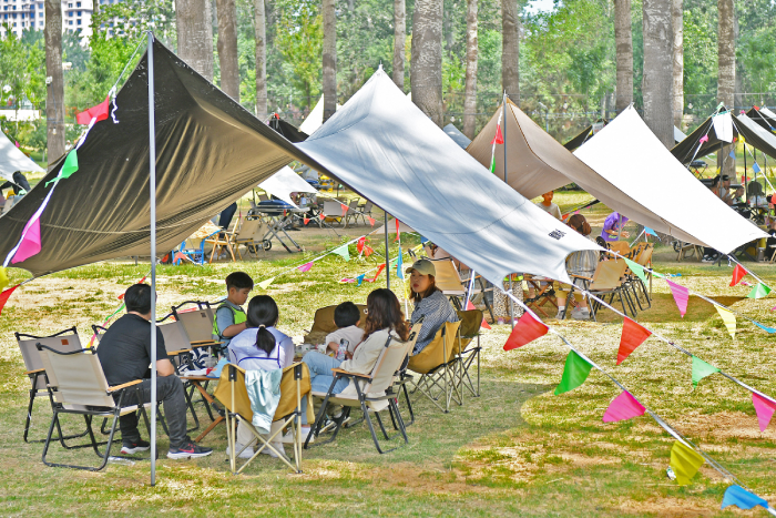 【網(wǎng)絡(luò)中國節(jié)】新中式、周邊游、非遺市集,“端午經(jīng)濟(jì)”熱氣騰騰!